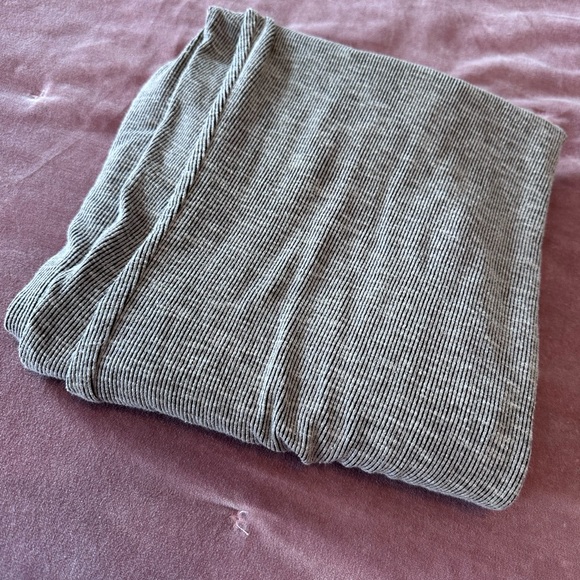 Boutique gray/mauve Spaghetti Strap Romper NWOT - Picture 7 of 7